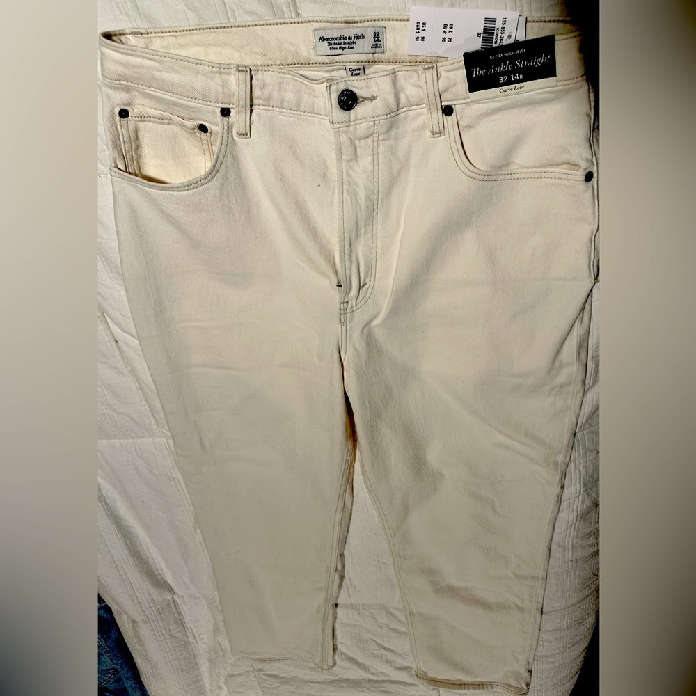 Abercrombie The Ankle Straight Jean NWT